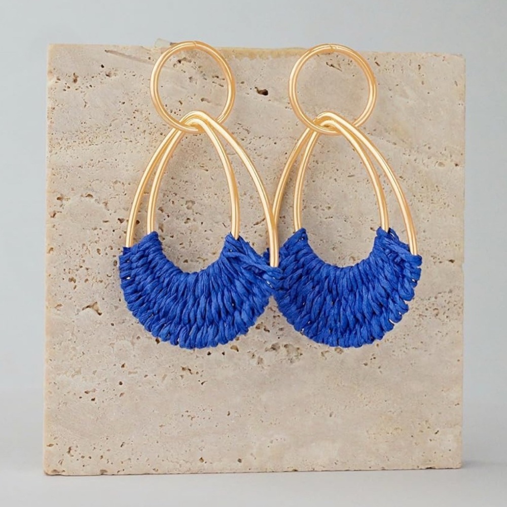 bohemian-style raffia hoop earrings